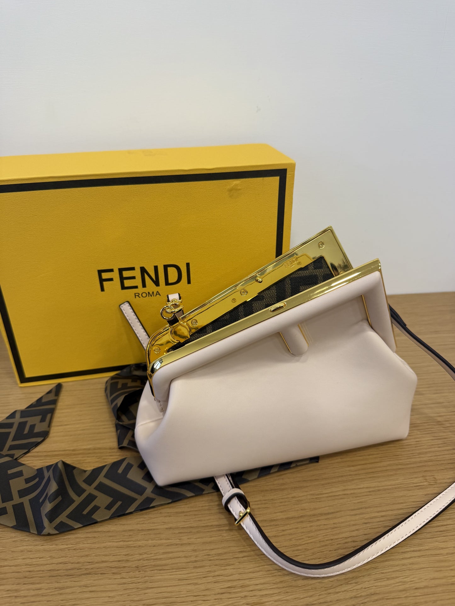 Borsa farfalla pink 24cm